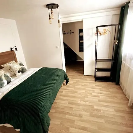 Apartment Pomme De Reinette